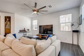 Photo #3: 2170367 Listing