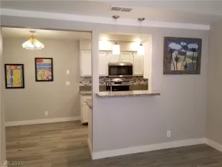 Photo #2: 2170400 Listing