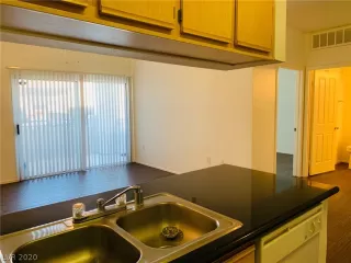 Photo #2: 2170426 Listing