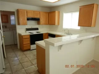Photo #5: 2170436 Listing 