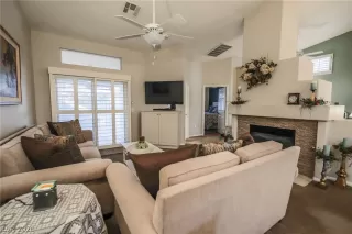 Photo #5: 2170589 Listing 