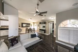 Photo #1: 2170788 Listing