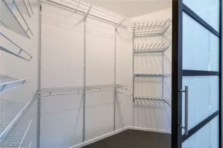 Photo #4: 2170788 Listing