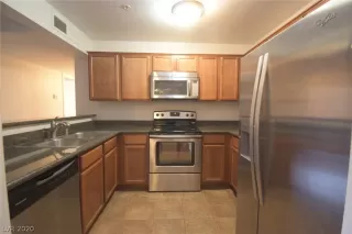 Photo #5: 2170810 Listing