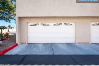 Photo #4: 2170814 Listing