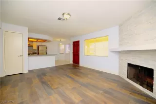 Photo #3: 2170975 Listing
