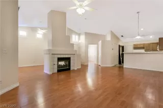 Photo #4: 2171095 Listing