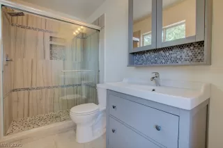 Photo #3: 2171096 Listing 