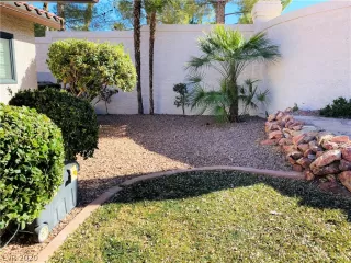 Photo #5: 2171101 Listing 