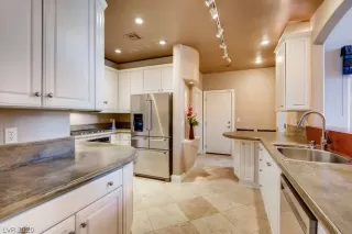 Photo #6: 2171164 Listing