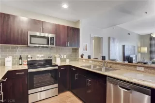 Photo #2: 2171197 Listing 