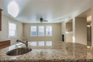 Photo #5: 2171279 Listing