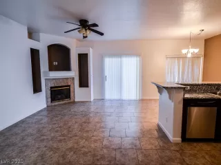 Photo #1: 2171298 Listing 