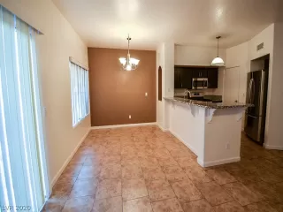 Photo #4: 2171298 Listing 