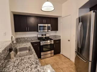 Photo #6: 2171298 Listing 