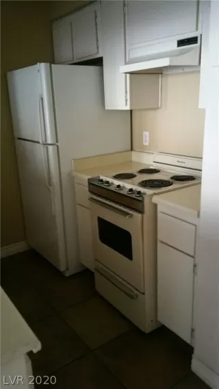 Photo #4: 2171315 Listing 