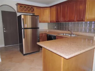 Photo #2: 2171372 Listing 