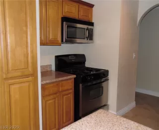 Photo #3: 2171372 Listing 