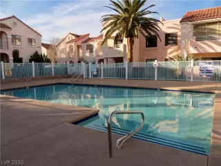 Photo #1: 2171481 Listing 