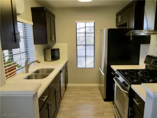 Photo #3: 2171481 Listing 