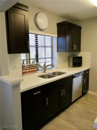 Photo #4: 2171481 Listing 