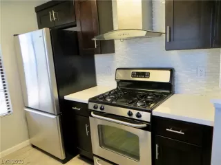 Photo #5: 2171481 Listing 