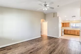 Photo #5: 2171504 Listing