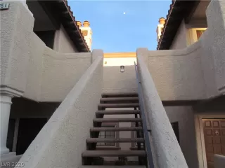 Photo #2: 2171507 Listing 