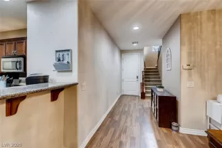 Photo #1: 2171524 Listing