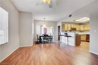 Photo #6: 2171535 Listing