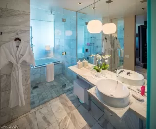 Photo #6: 2171538 Listing