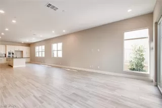 Photo #4: 2171555 Listing