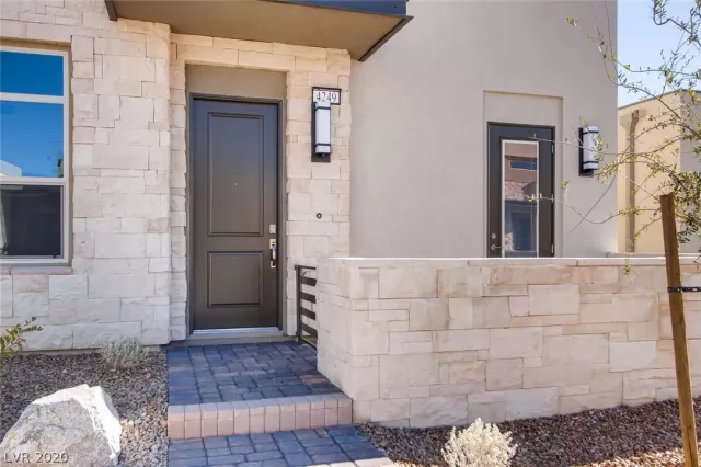 MLS: 2171561 Condo For Sale