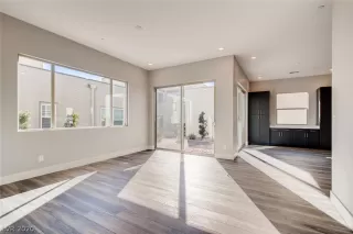 Photo #3: 2171561 Listing 