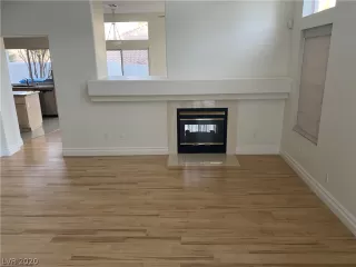 Photo #5: 2171565 Listing