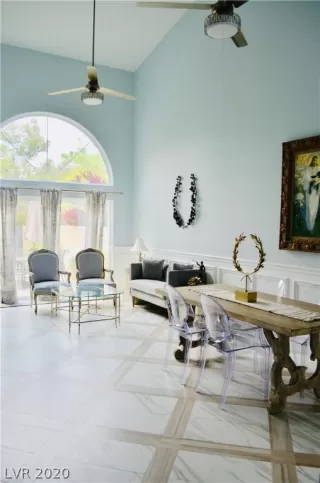 Photo #5: 2171580 Listing