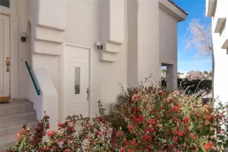 Photo #5: 2171593 Listing