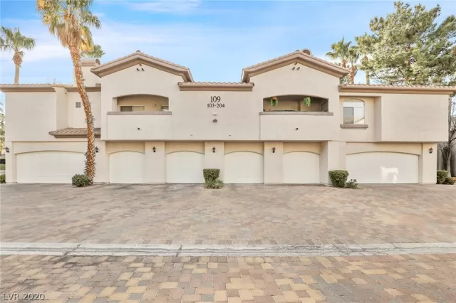 MLS: 2171720 Condo For Sale