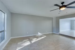 Photo #5: 2171733 Listing 