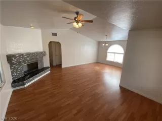 Photo #1: 2171828 Listing 