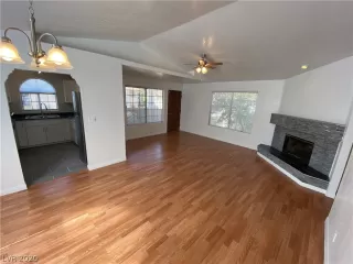 Photo #2: 2171828 Listing 