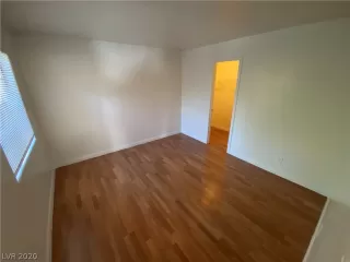 Photo #5: 2171828 Listing 