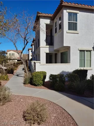 Photo #1: 2171862 Listing 