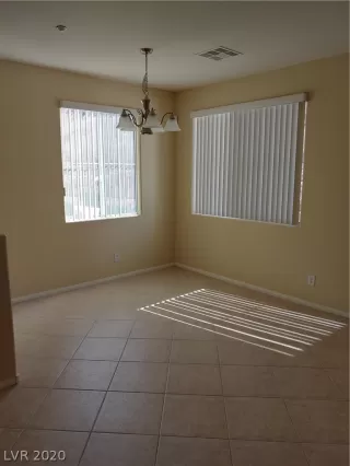 Photo #5: 2171862 Listing 