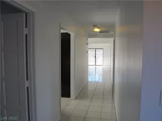 Photo #4: 2171889 Listing 