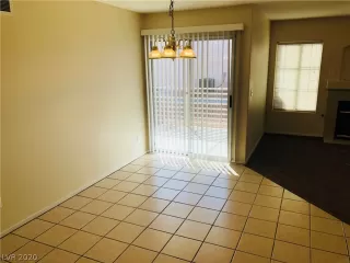 Photo #4: 2171902 Listing 