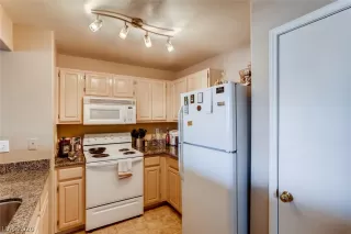 Photo #4: 2171904 Listing