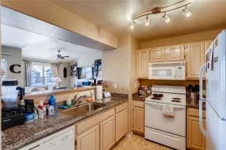 Photo #5: 2171904 Listing