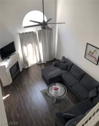 Photo #5: 2171910 Listing