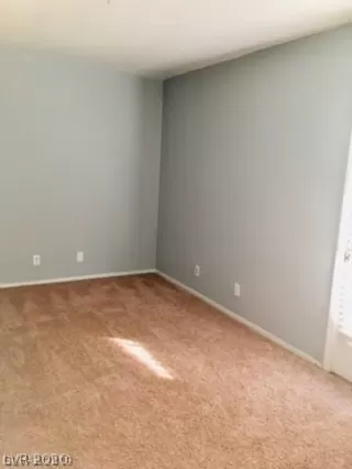 Photo #3: 2171930 Listing